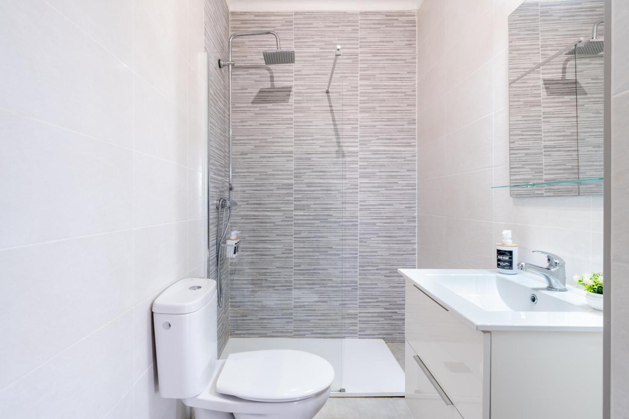 Calma Azul - 3Br - Terrace & Beach - Ac Wifi - 8 Guests 坎布里尔斯 外观 照片