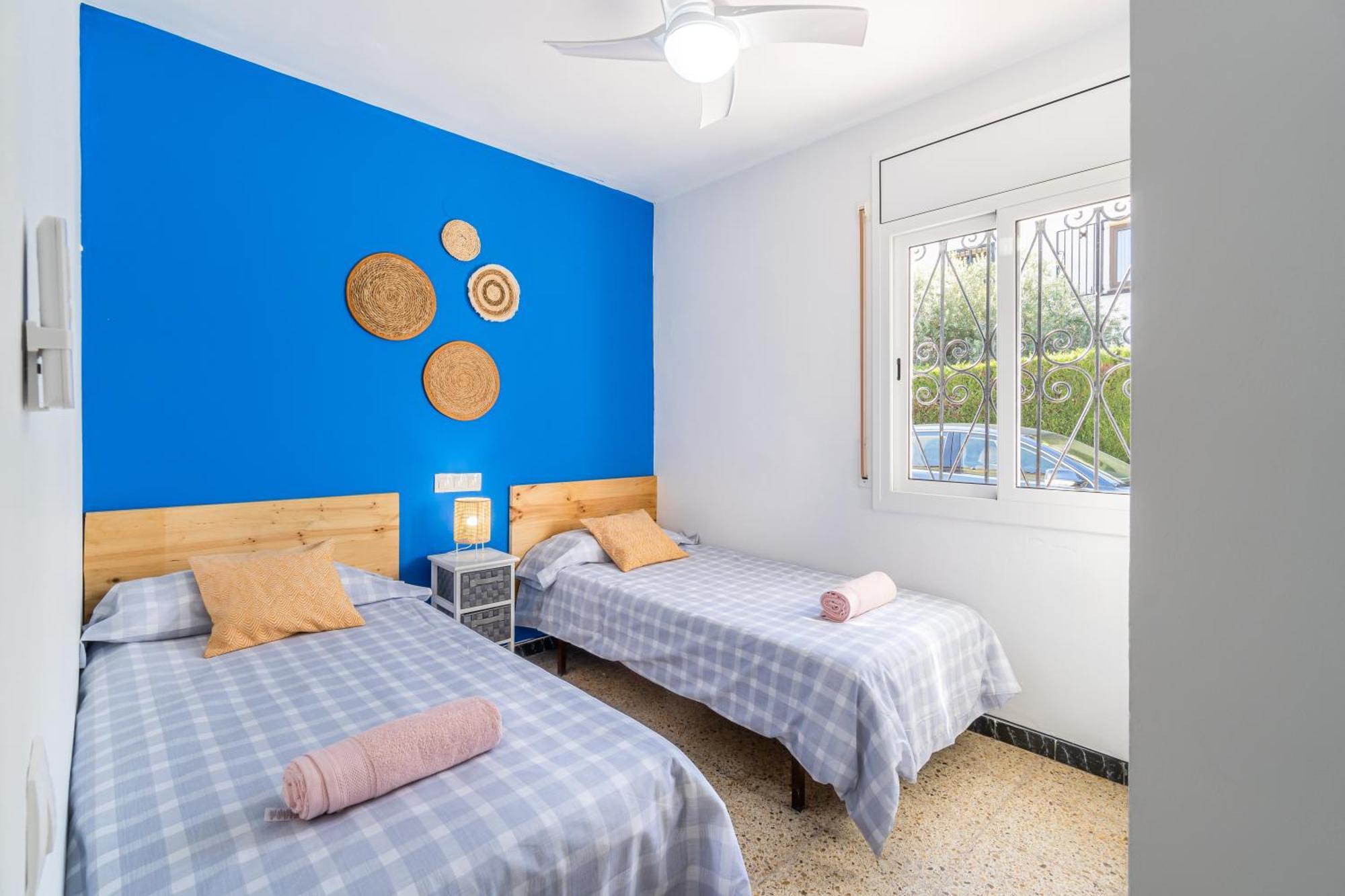 Calma Azul - 3Br - Terrace & Beach - Ac Wifi - 8 Guests 坎布里尔斯 外观 照片